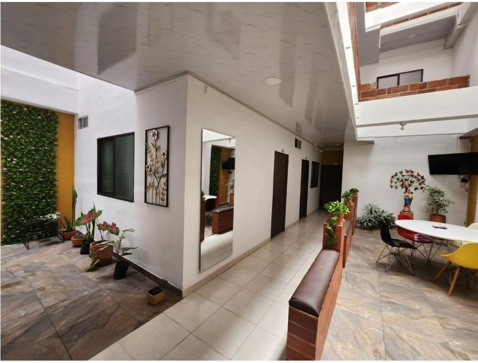 Apartahotel San Jose De Belen Medellín Extérieur photo