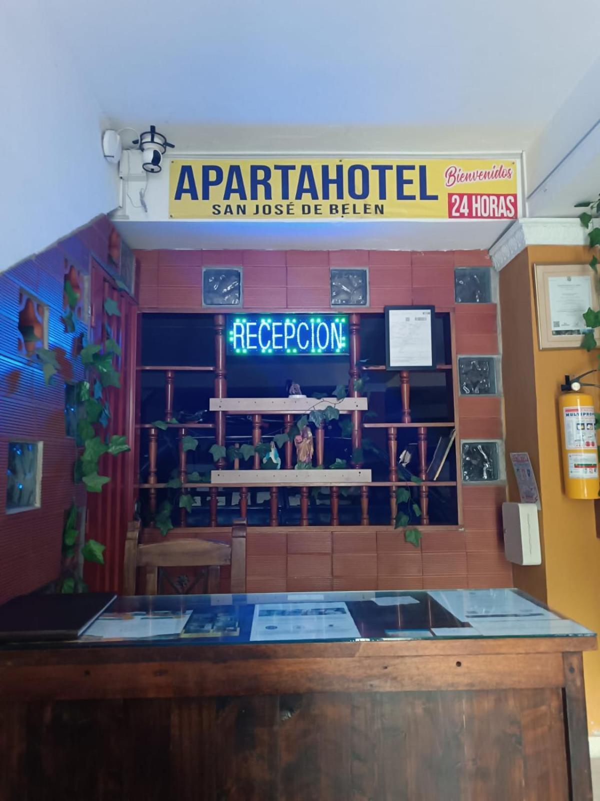 Apartahotel San Jose De Belen Medellín Extérieur photo